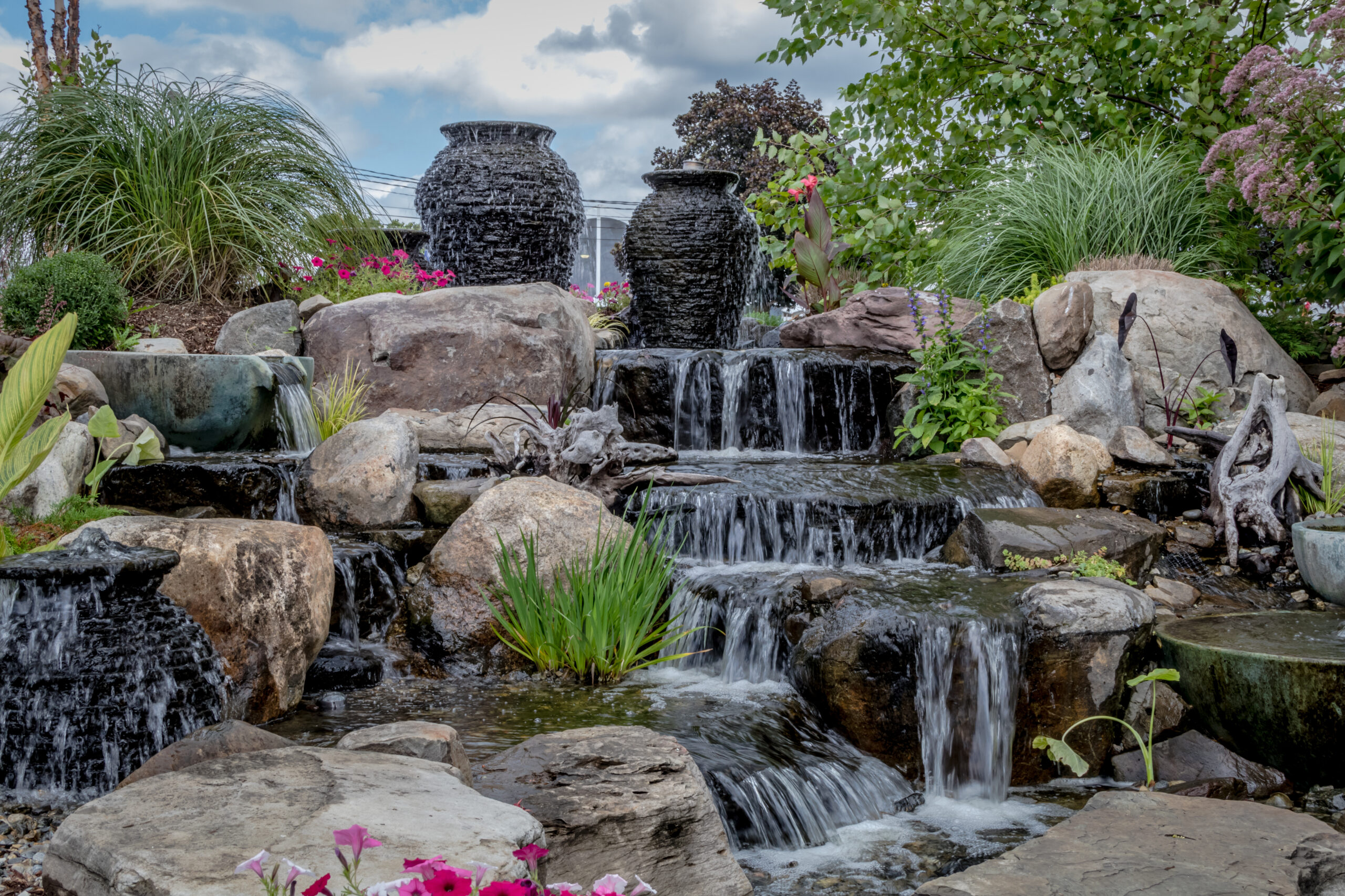 Adding Water Features to Your Landscape – Straight Line Inc.